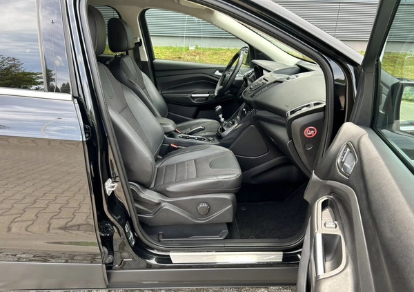 Ford Kuga cena 52900 przebieg: 115500, rok produkcji 2015 z Wałbrzych małe 596